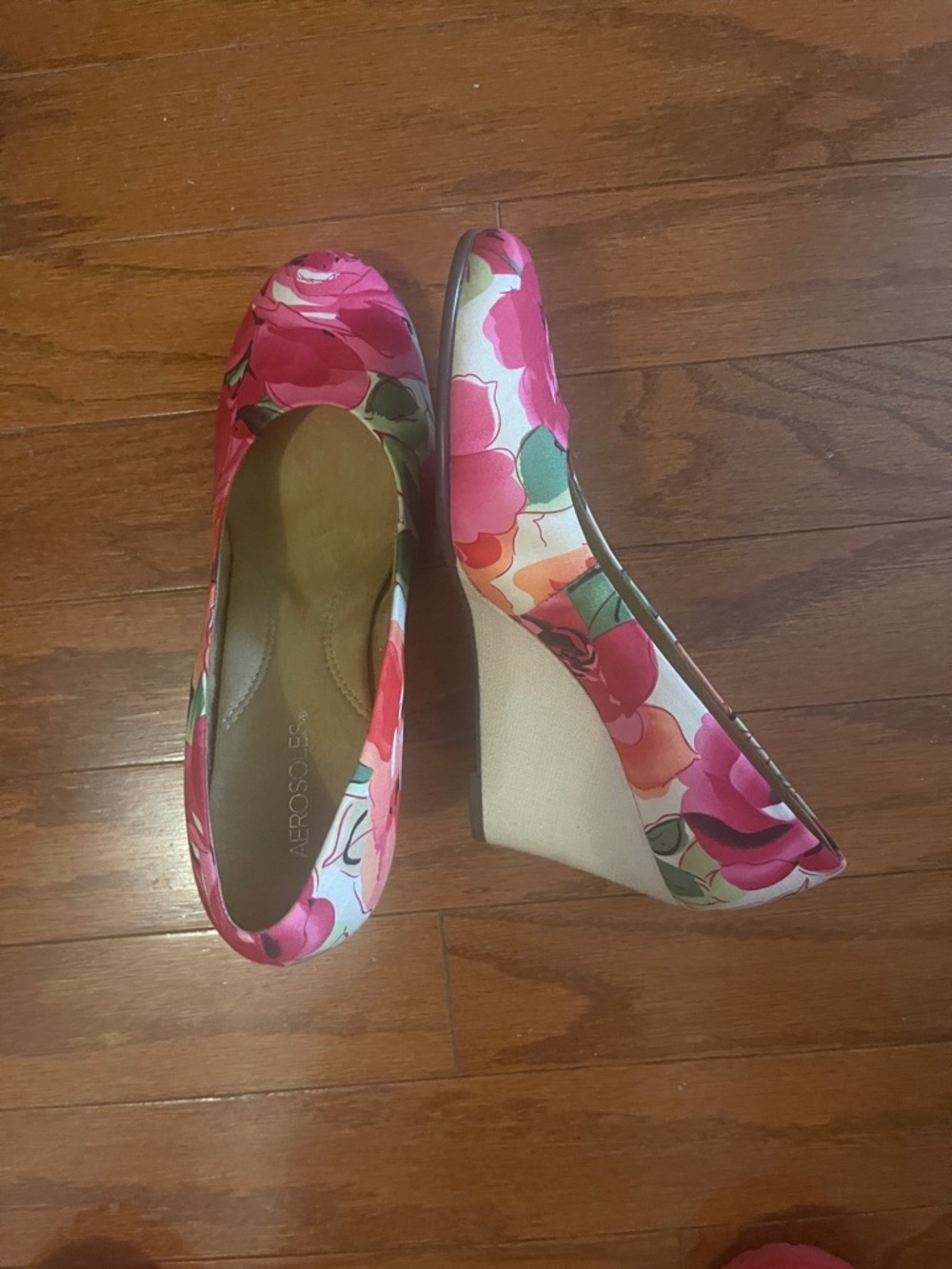 AEROSOLES Pink Floral Wedge Heels